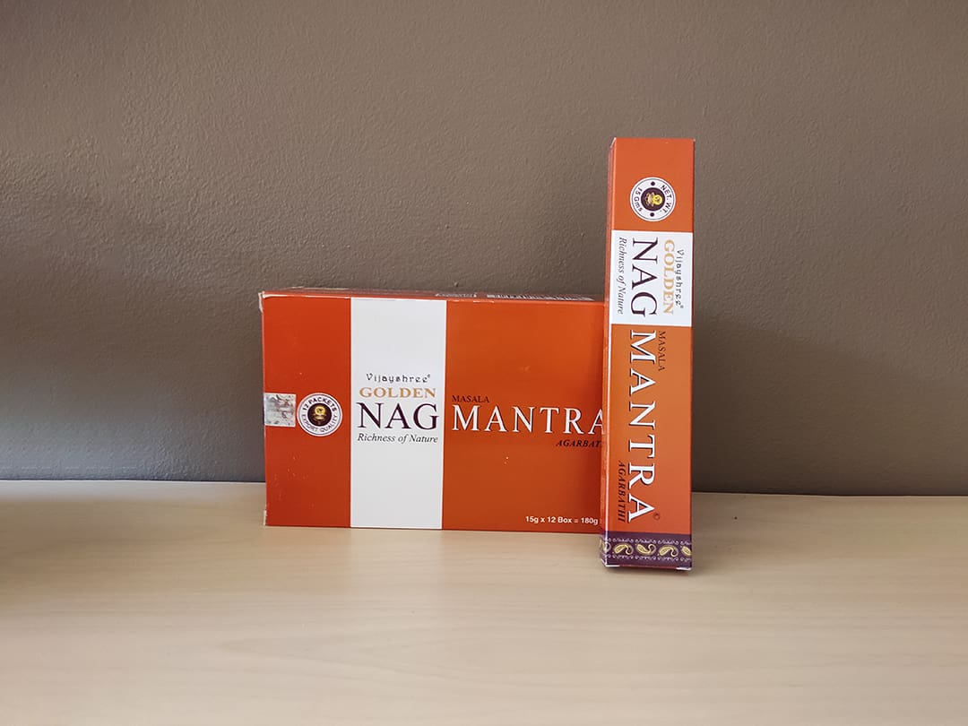 Incienso Golden Nag Mantra - Laura Casart