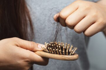 ¿Cómo Detener la Caída del Cabello? - Blog - Laura Casart