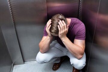 Causas Emocionales de la Claustrofobia - Blog - Laura Casart