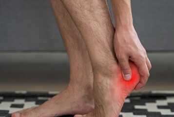 Causas emocionales del espolón calcáneo explicadas desde la biodescodificación en Barcelona.